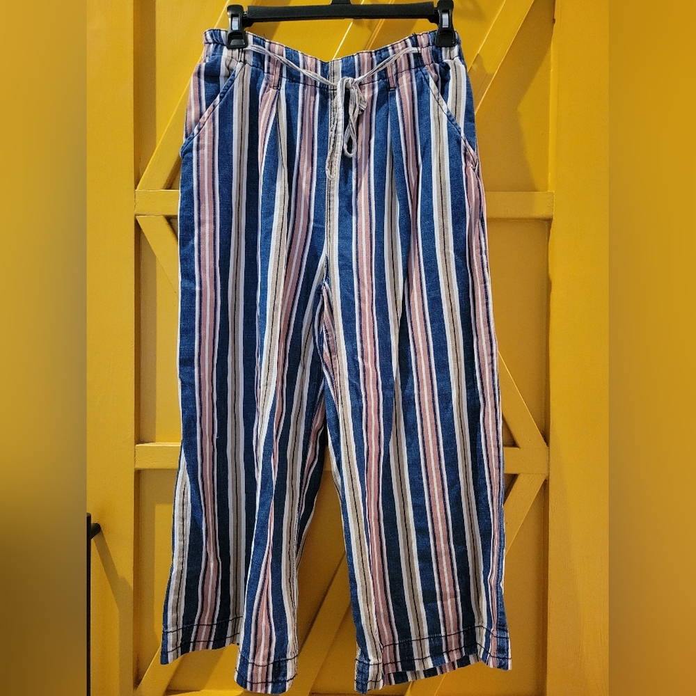 American Eagle Outfitters Striped Cropped Pants in Blue, Pink, White